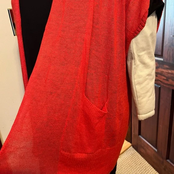 Sejour sleeveless lightweight knit sweater in a beautiful orange color. Size 1x - Picture 5 of 8